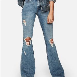 Express Flare Jeans